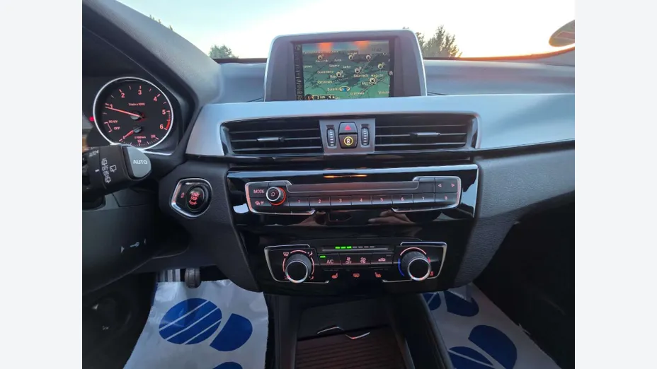 BMW X1 -