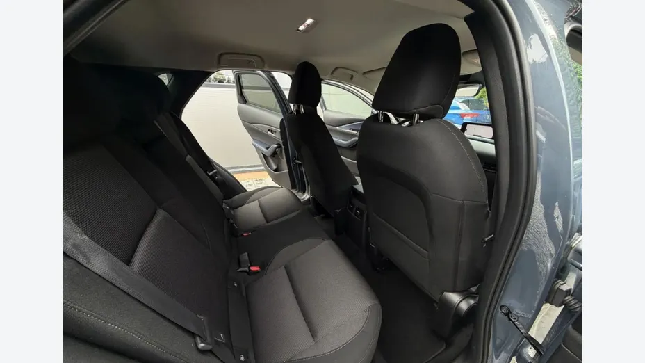 MAZDA CX-30 -