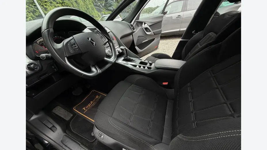 CITROEN DS5 -