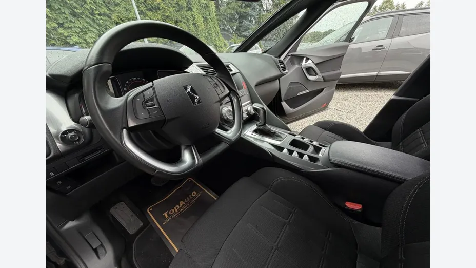 CITROEN DS5 -