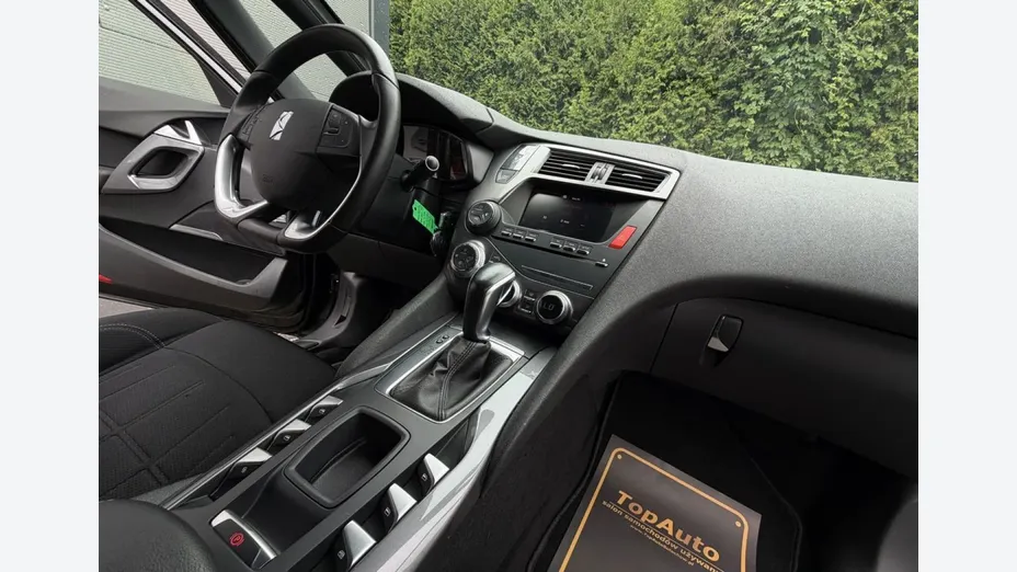 CITROEN DS5 -
