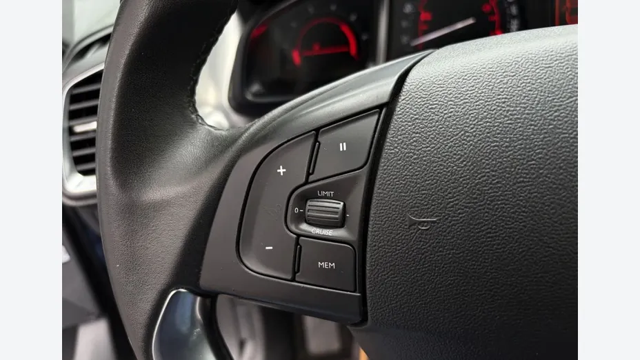 CITROEN DS5 -