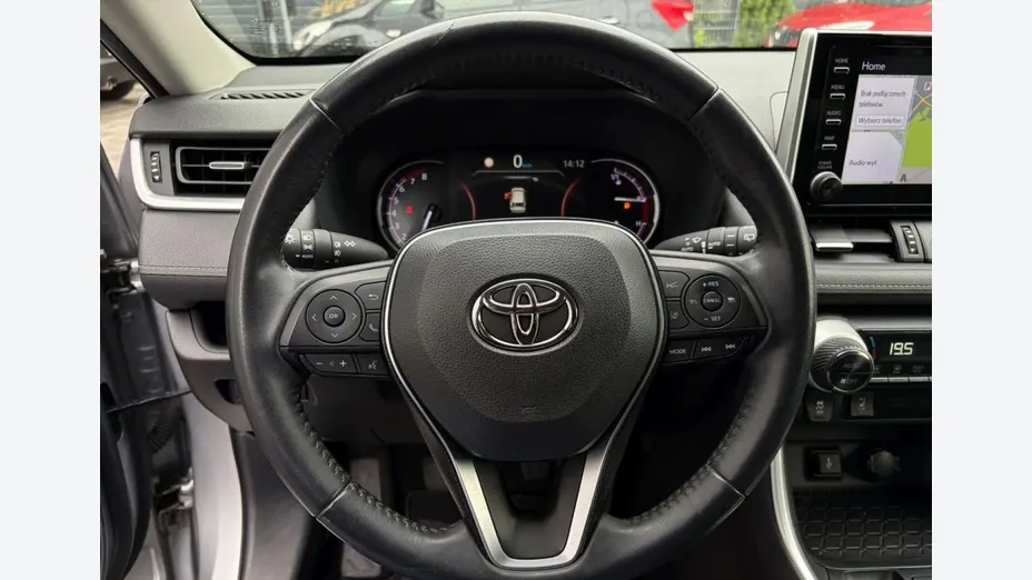 TOYOTA RAV4 -