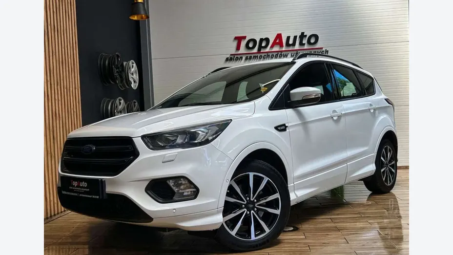 FORD Kuga -