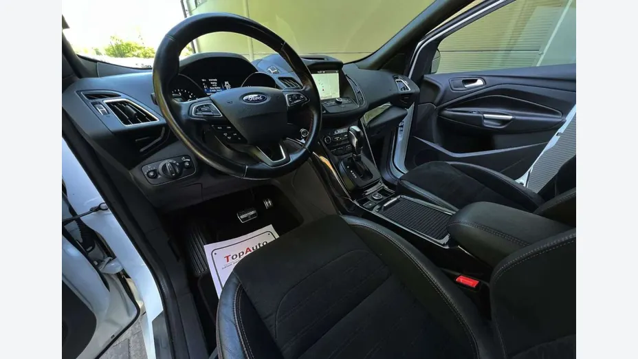 FORD Kuga -