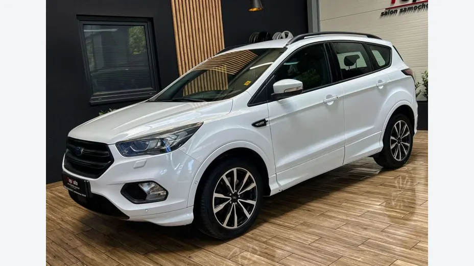 FORD Kuga -
