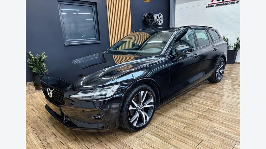 VOLVO V60 -