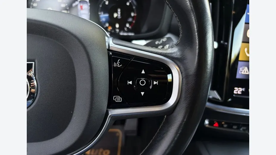 VOLVO V60 -