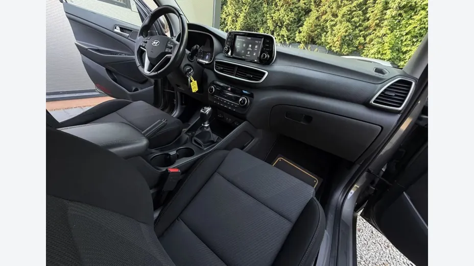 HYUNDAI Tucson -