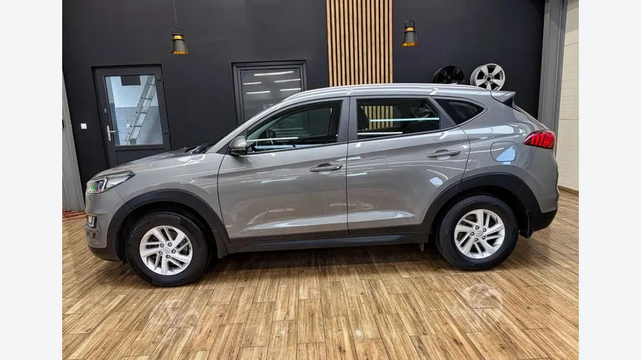 HYUNDAI Tucson -