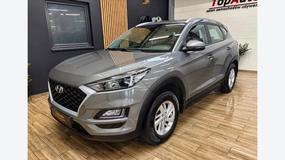 HYUNDAI Tucson -