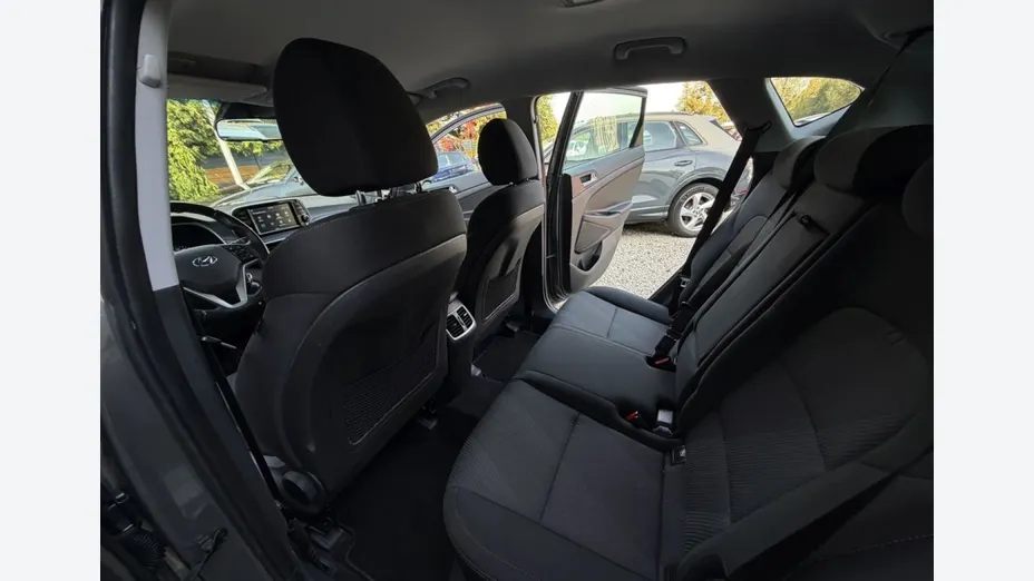 HYUNDAI Tucson -