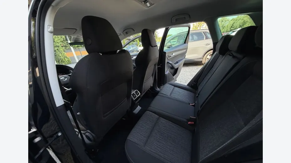 SKODA Karoq -