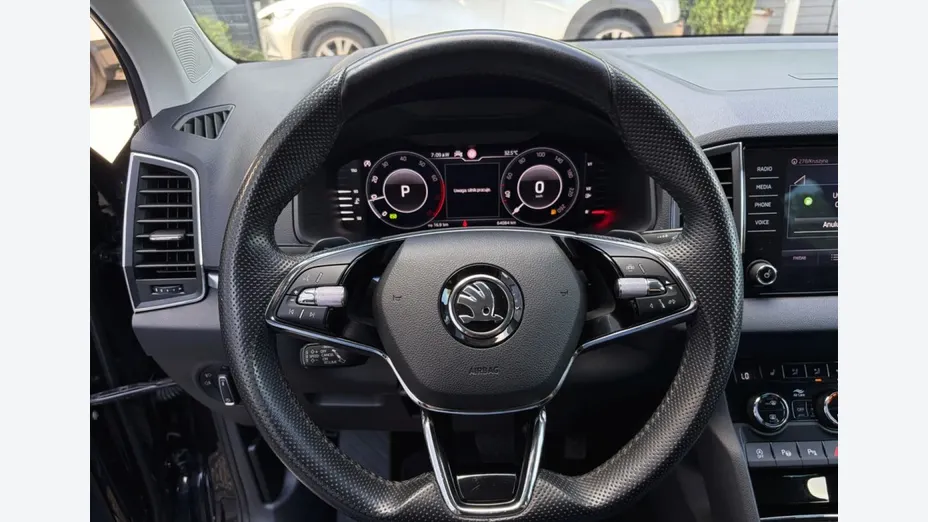SKODA Karoq -