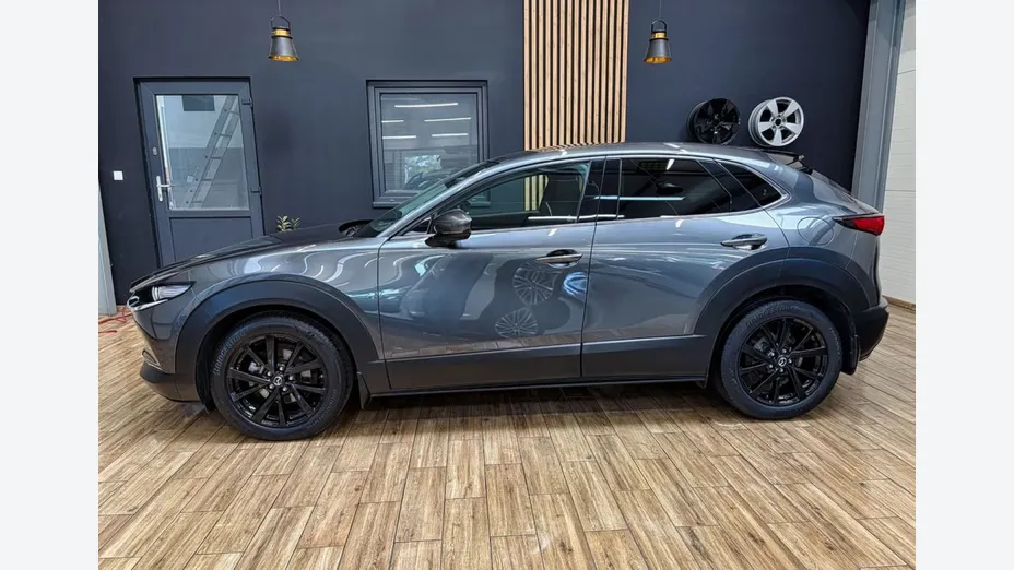 MAZDA CX-30 -