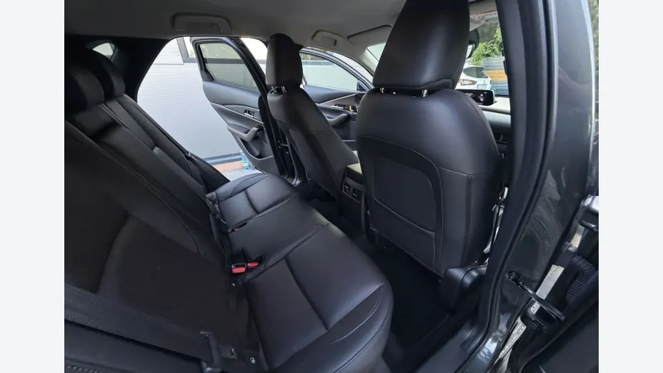 MAZDA CX-30 -