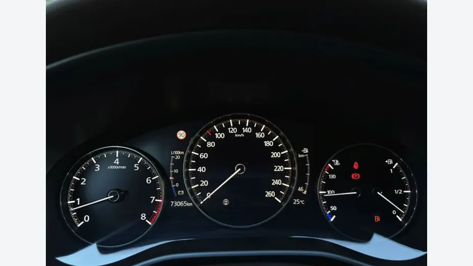 MAZDA CX-30 -