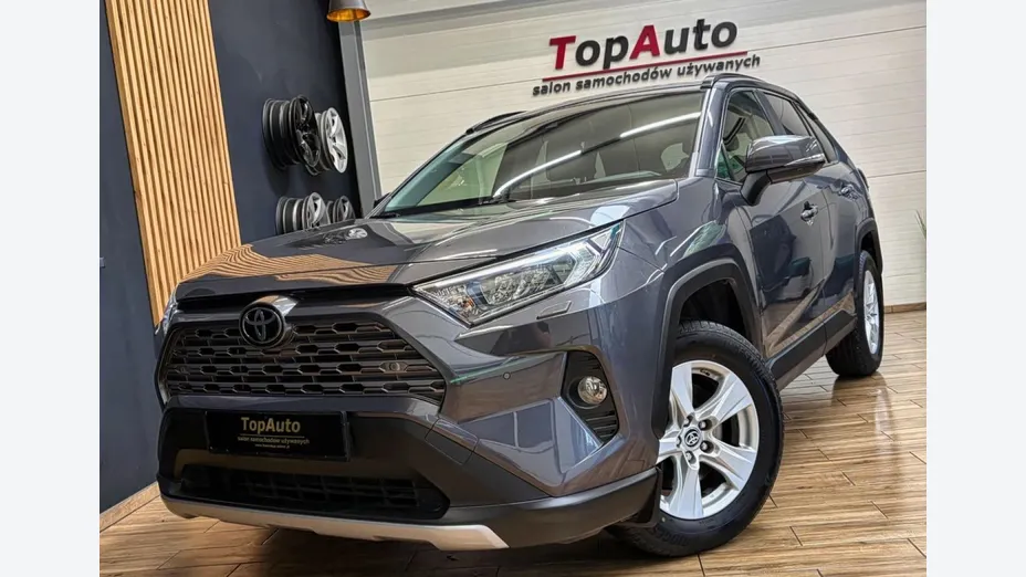 TOYOTA RAV4 -