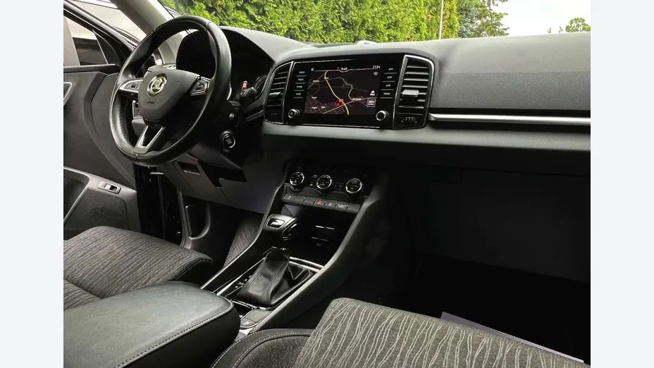 SKODA Karoq -