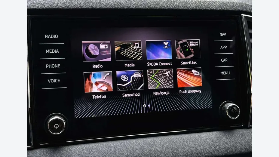 SKODA Karoq -