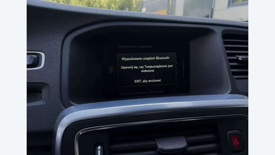 VOLVO V60 -