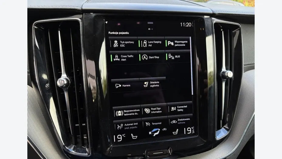 VOLVO XC60 -