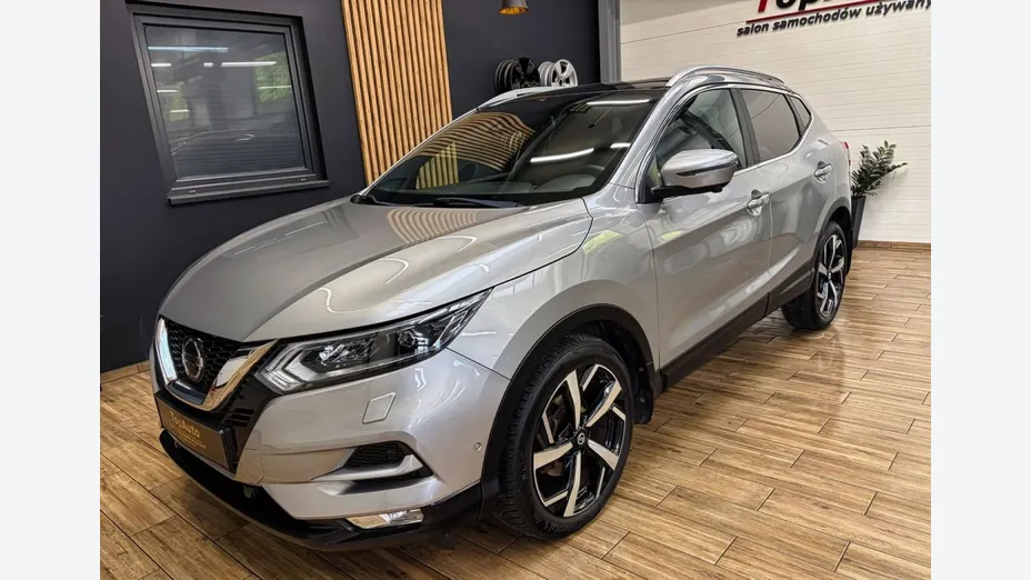 NISSAN Qashqai -