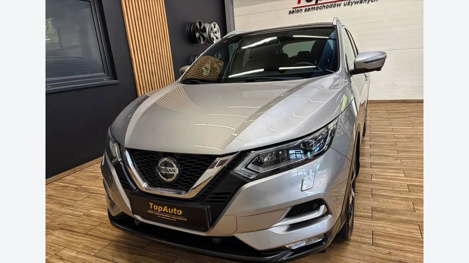 NISSAN Qashqai -