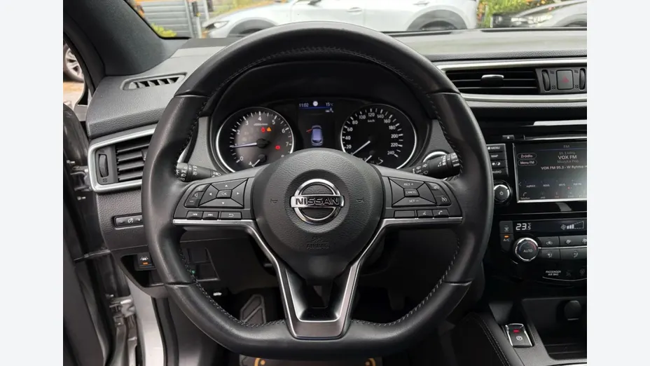 NISSAN Qashqai -