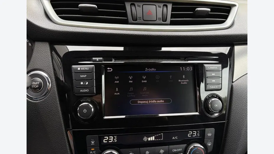 NISSAN Qashqai -