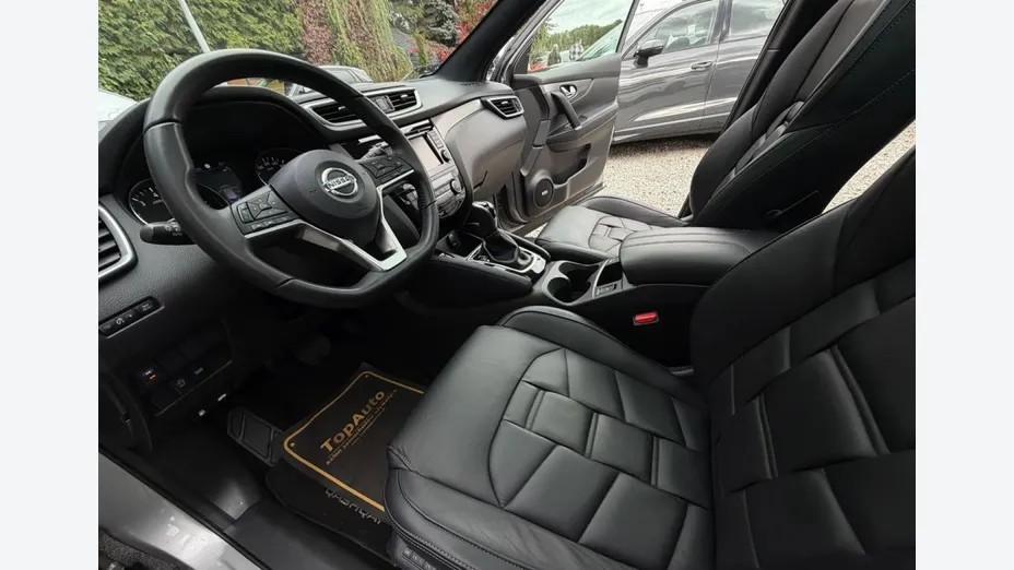 NISSAN Qashqai -