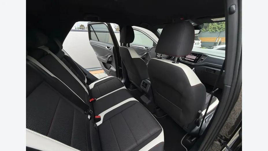 VOLKSWAGEN T-ROC -
