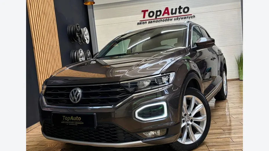 VOLKSWAGEN T-ROC -