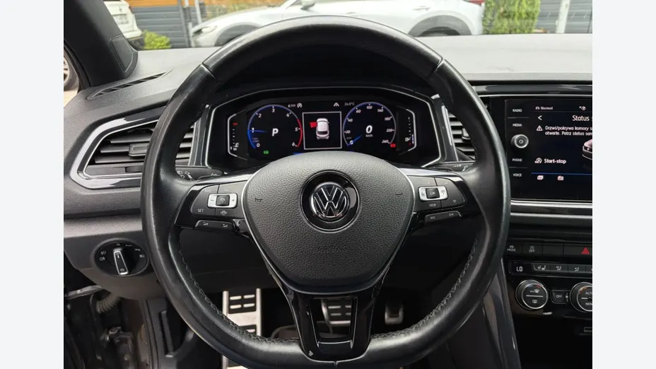 VOLKSWAGEN T-ROC -
