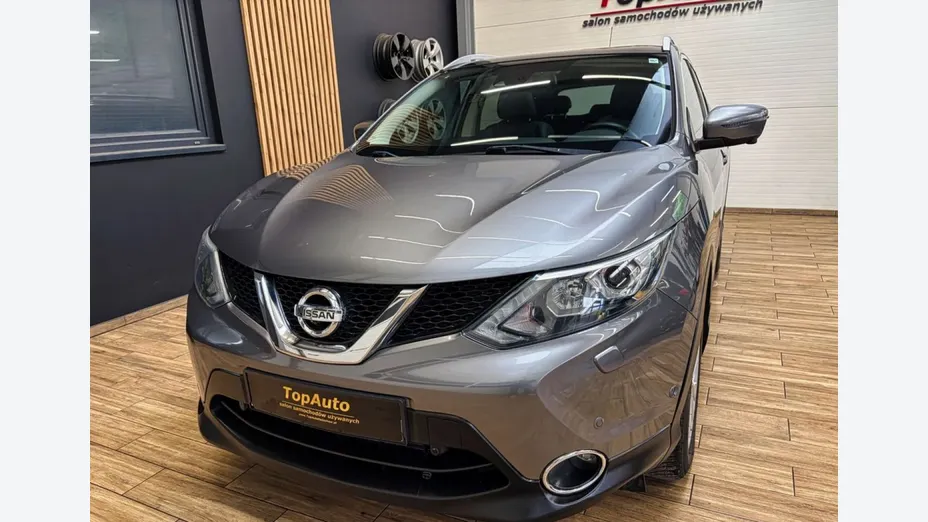 NISSAN Qashqai -