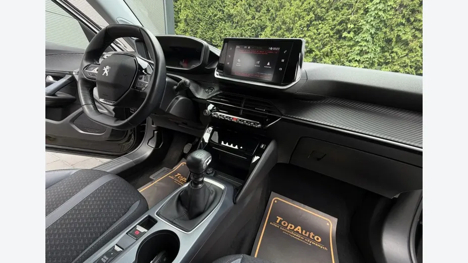 PEUGEOT 2008 -