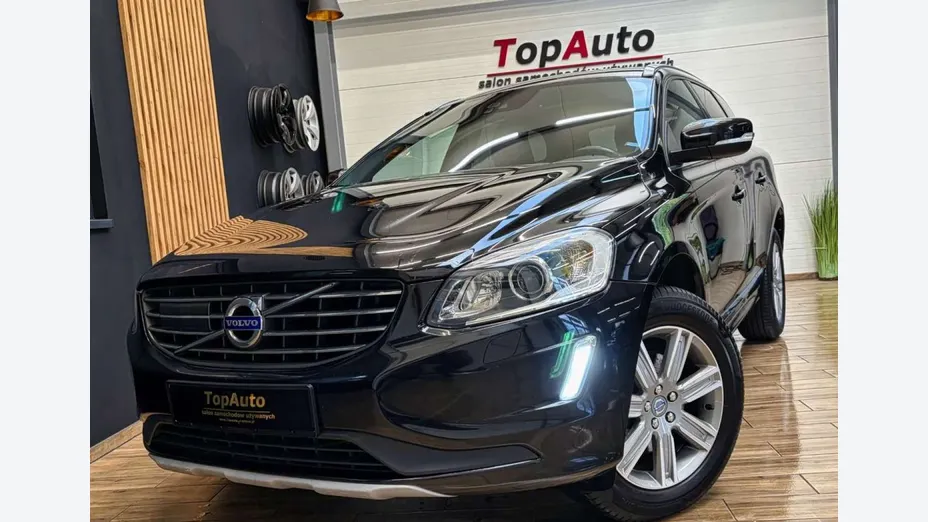 VOLVO XC60 -