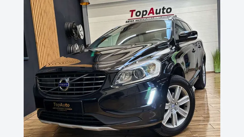 VOLVO XC60 -