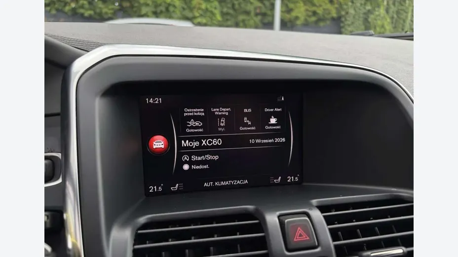 VOLVO XC60 -