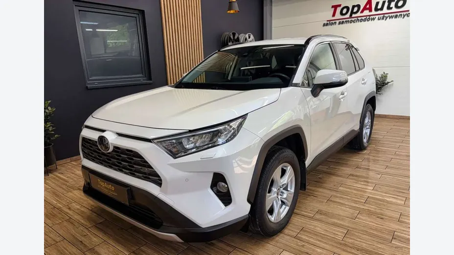 TOYOTA RAV4 -