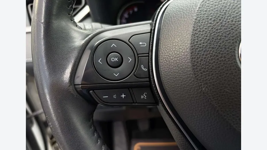TOYOTA RAV4 -