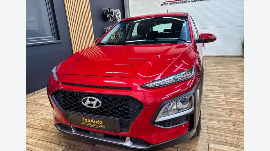 HYUNDAI Kona -