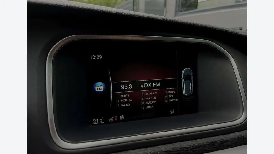 VOLVO V40 Cross Country -