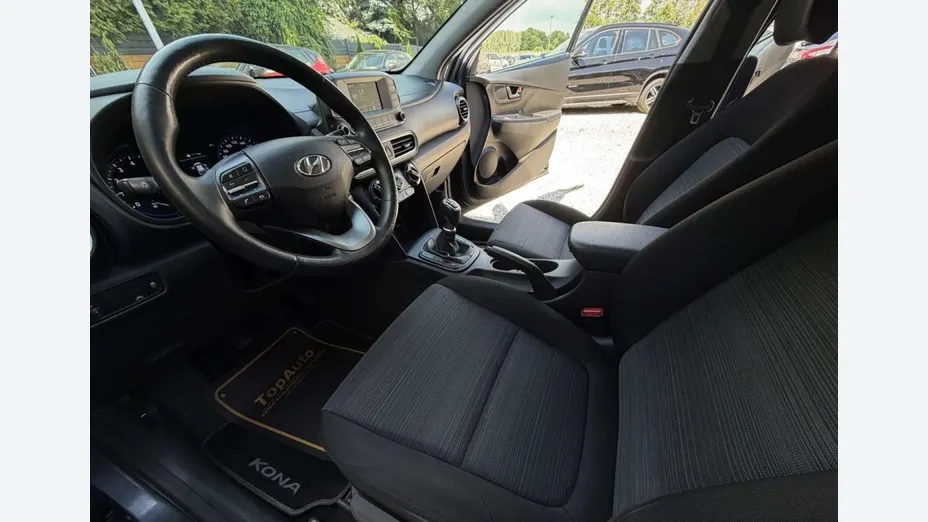 HYUNDAI Kona -