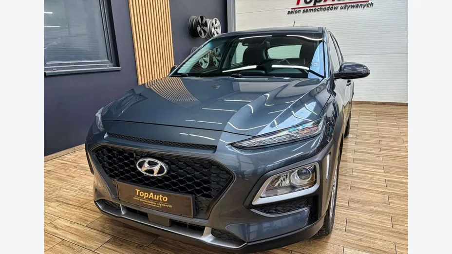 HYUNDAI Kona -