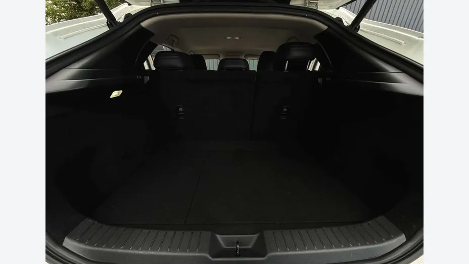 MAZDA CX-30 -