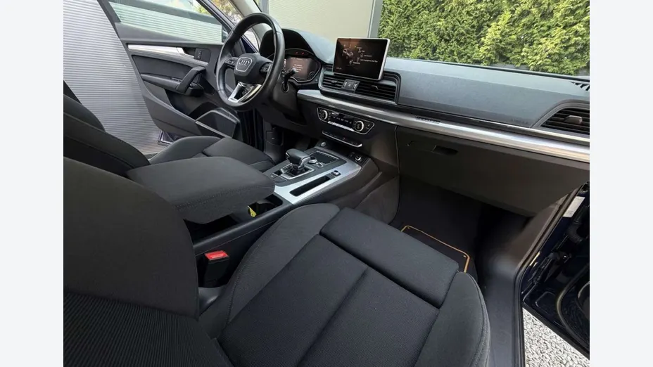AUDI Q5 -