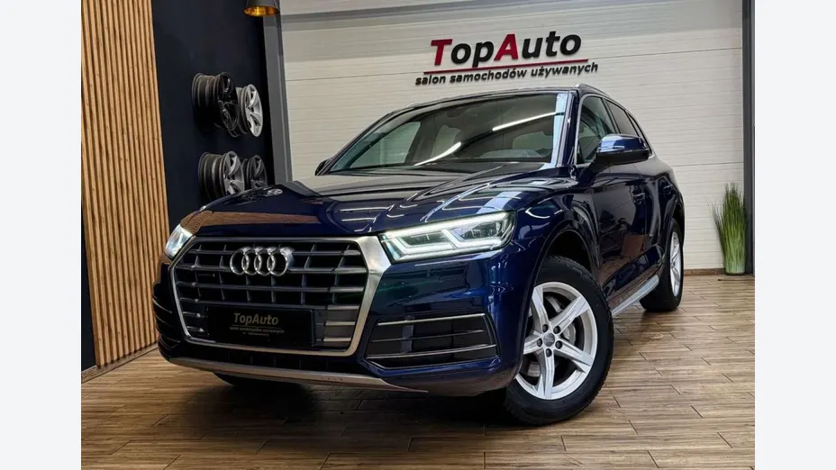 AUDI Q5 -