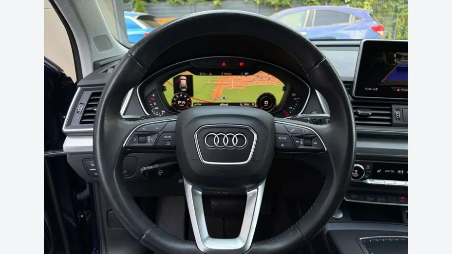 AUDI Q5 -