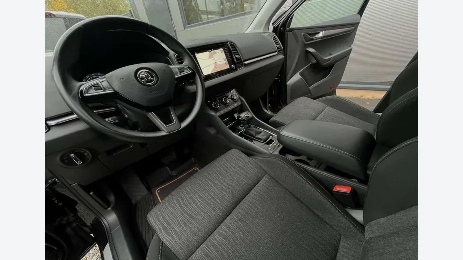 SKODA Karoq -